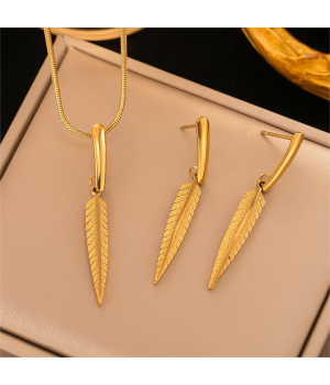 2023 New Arrival 2pcs Set Stainless Steel Necklace Earrings Leaf Design 18k Gold Plated Jewelry Set Women